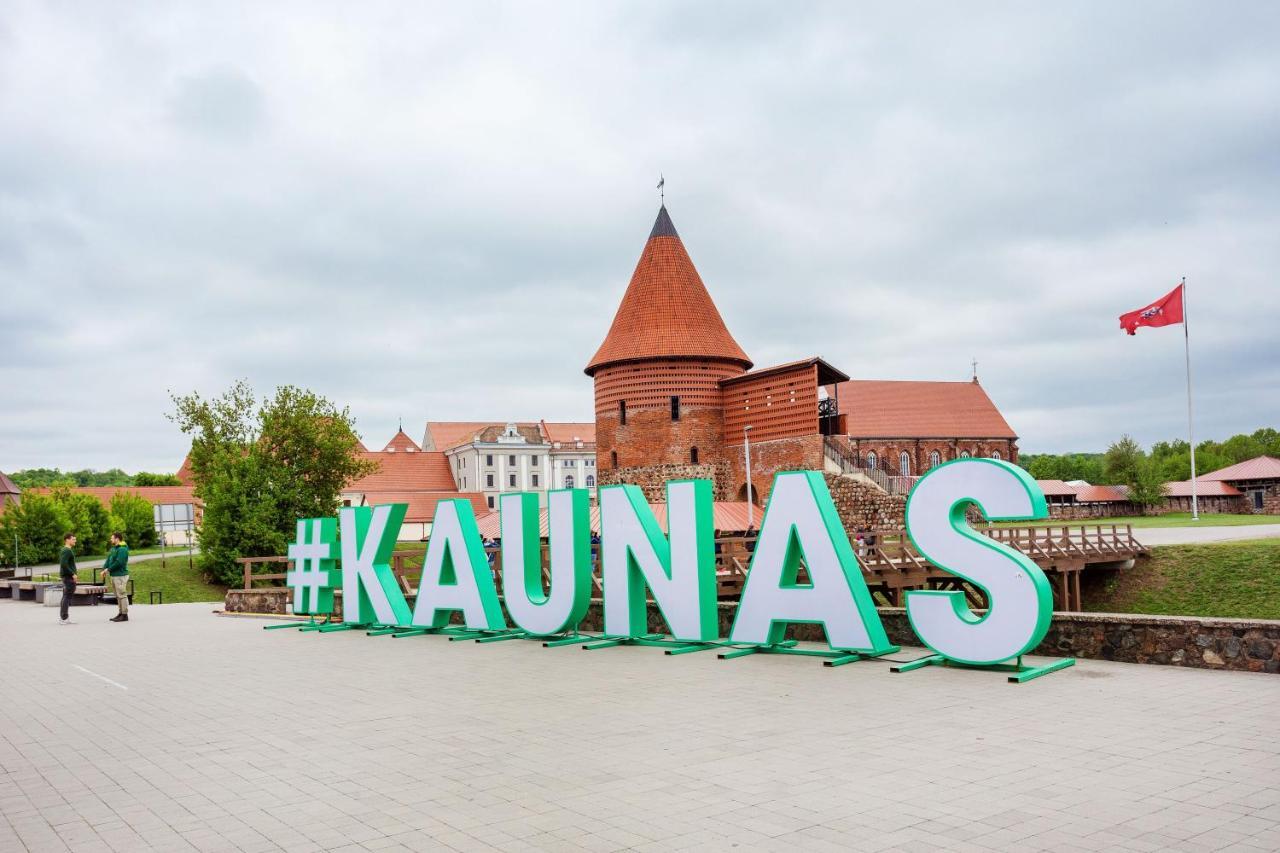 Luxurious Kaunas Basilica Apartment In Old Town By Urban Rent Екстер'єр фото