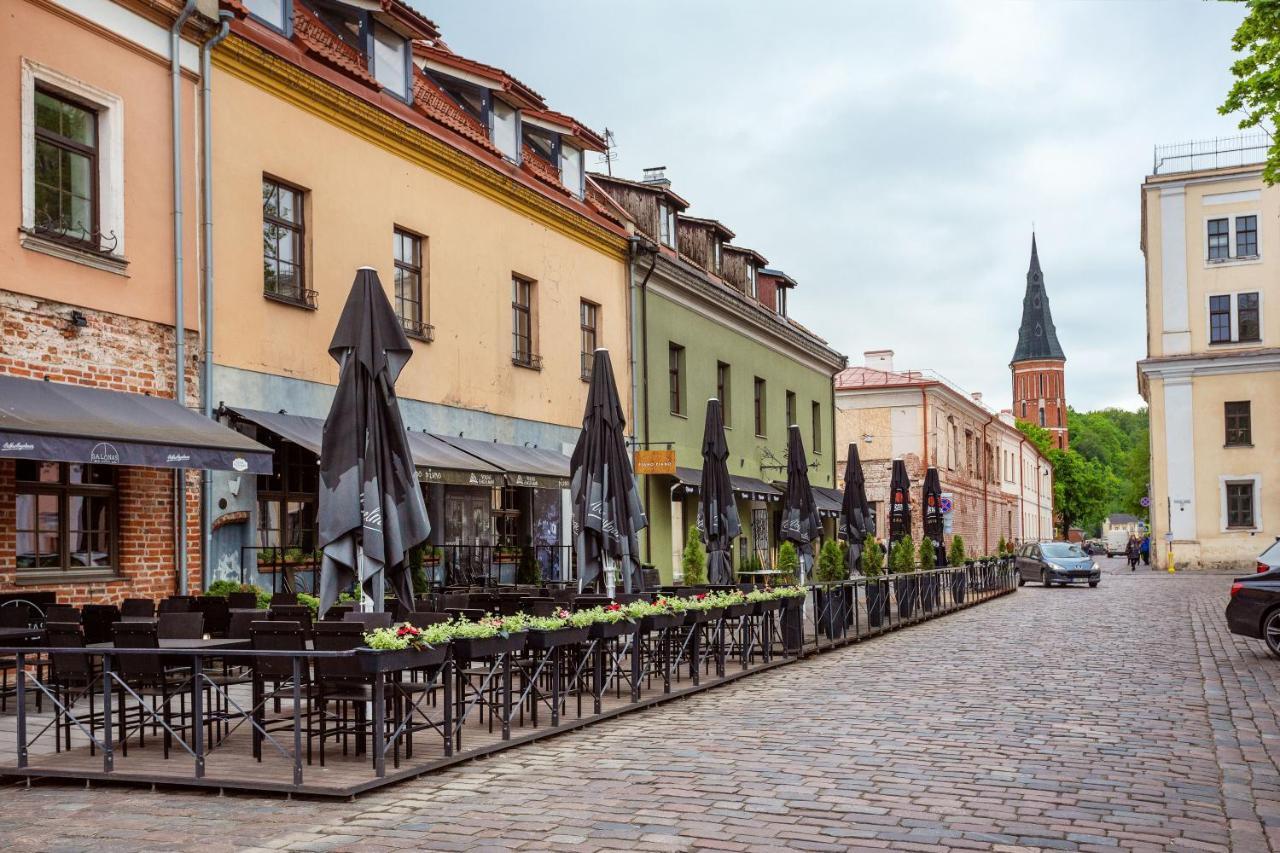 Luxurious Kaunas Basilica Apartment In Old Town By Urban Rent Екстер'єр фото