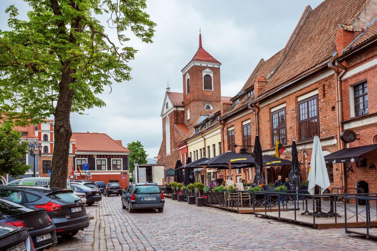 Luxurious Kaunas Basilica Apartment In Old Town By Urban Rent Екстер'єр фото