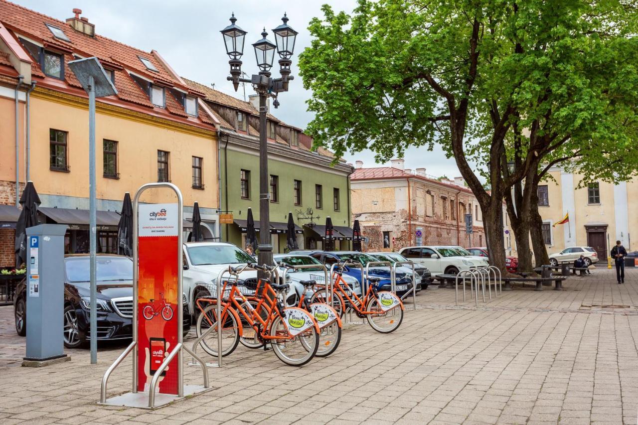 Luxurious Kaunas Basilica Apartment In Old Town By Urban Rent Екстер'єр фото